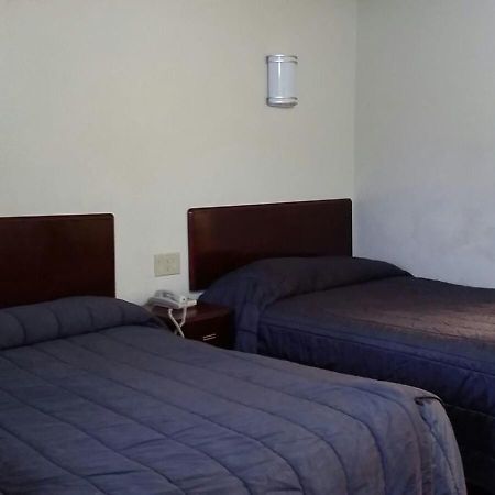 Sierra Inn South El Monte Δωμάτιο φωτογραφία